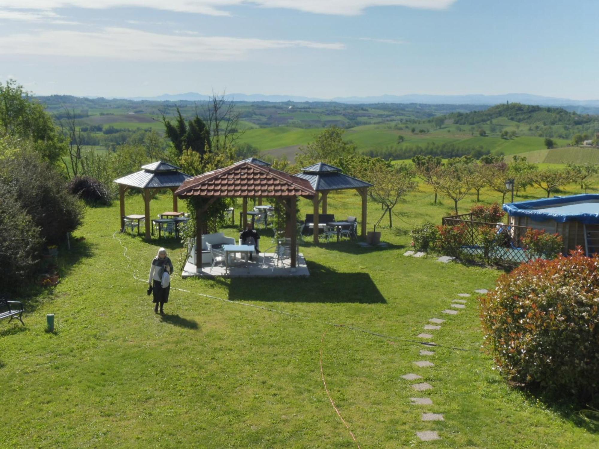 Il Balcone Sul Monferrato Villa Tonco Luaran gambar